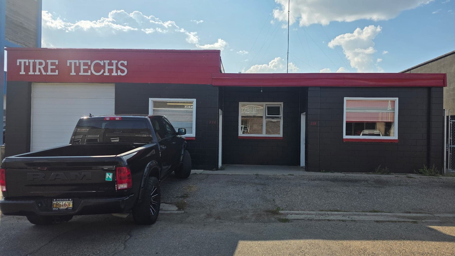 BuySell Tires storefront in Lethbridge, AB